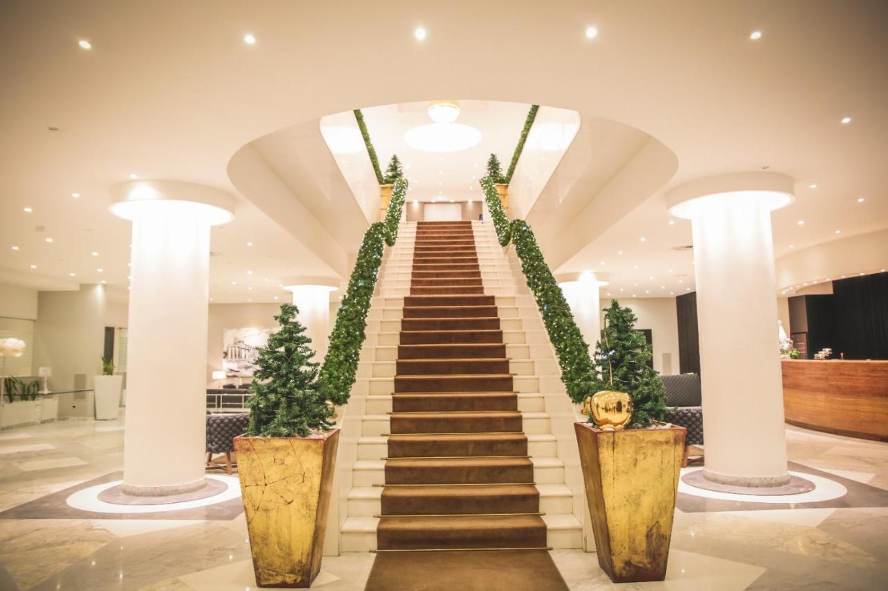 Mec Paestum Hotel Esterno foto The interior of the hotel