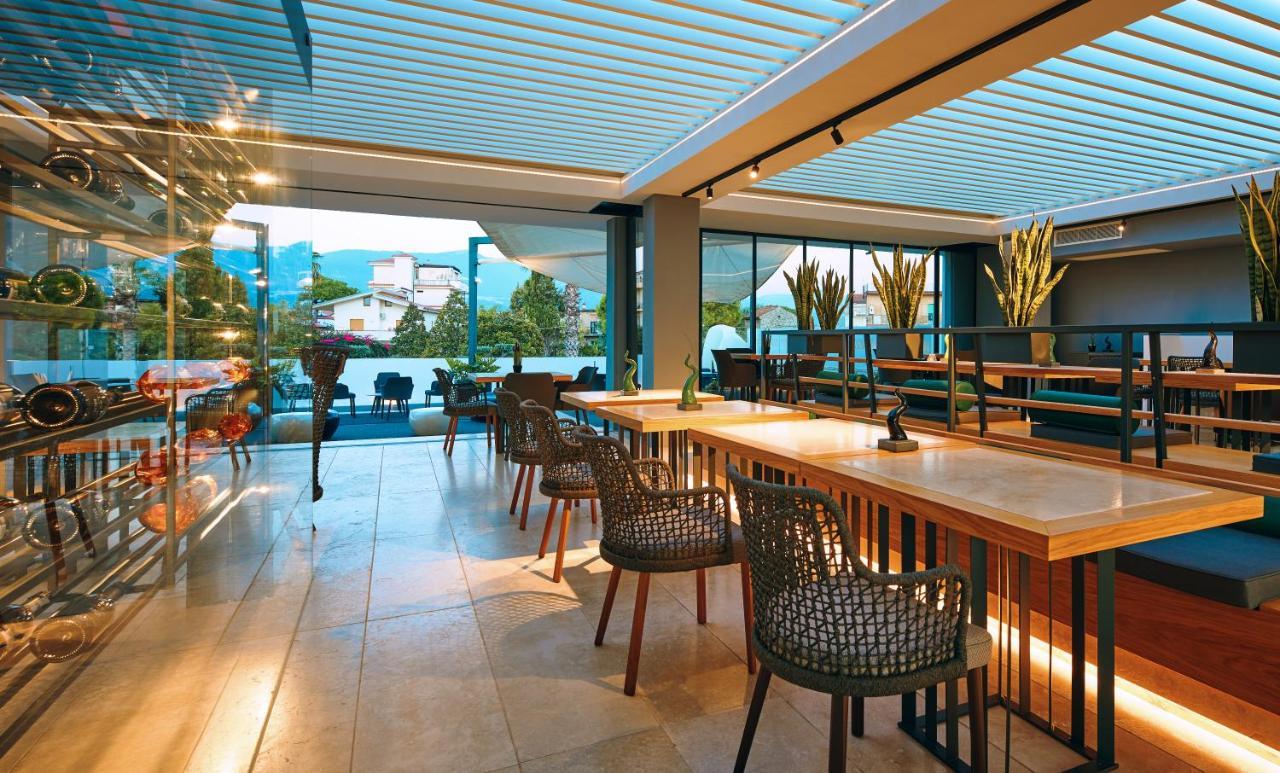 Mec Paestum Hotel Esterno foto The restaurant