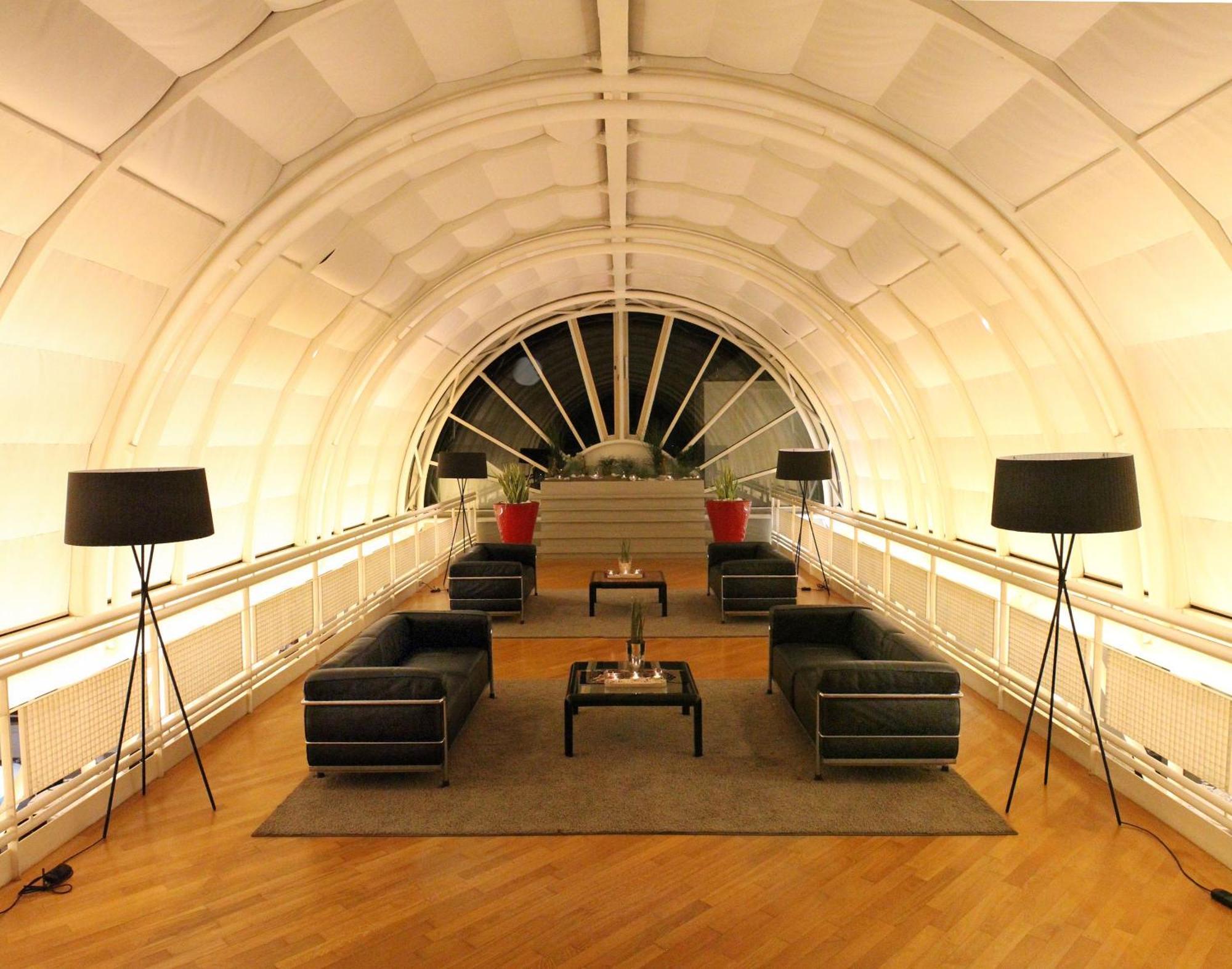 Mec Paestum Hotel Esterno foto The interior of the bridge