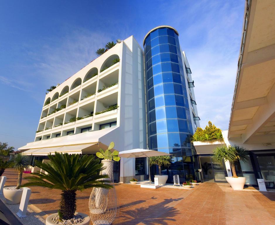 Mec Paestum Hotel Esterno foto